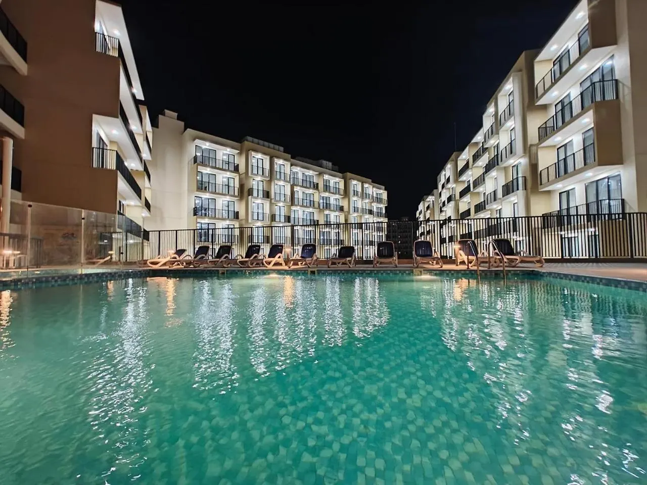Classy & Elegant Studio Apartment Ras al-Khaimah 0*,